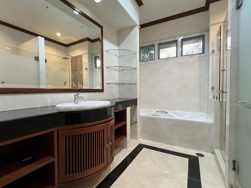 บ้านเดี่ยว สุขุมวิท36 ใกล้ BTS ทองหล่อ เพียง 900 เมตร, กรุงเทพ, คลองตันเหนือ, วัฒนา, กรุงเทพ, 450 ตร.ม., บ้านเดี่ยว ให้เช่า, โดย Usuma Usumachat, 500323465 - DDproperty.com