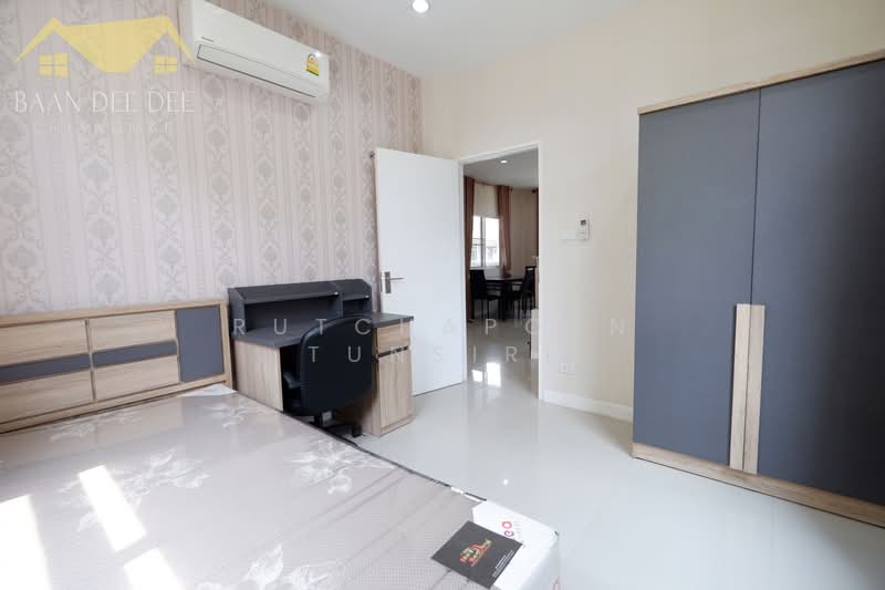 บ้านให้เช่า – ใกล้ตลาดเจริญเจริญ เพียง 10 นาที ค่าเช่า 25,000 บาท / เดือน รหัสทรัพย์ : No.13H713, Chiang Mai, San Ton Pao, San Kamphaeng, Chiang Mai, 4 Bedrooms, 150 sqm, Single Detached House For Rent, by Rutchaporn Tunsiri, 500323468 - DDproperty.com