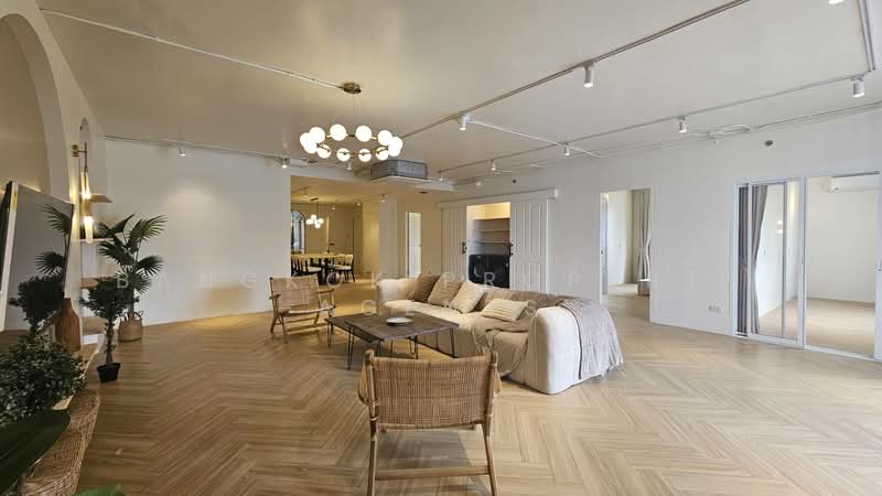 Las Colinas, Bangkok, Sukhumvit 21 Road, Khlongtoei Nua, Watthana, Bangkok, 4 Bedrooms, 200 sqm, Condo For Rent, by BANGKOK PROPERTY AGENTS, 500323508 - DDproperty.com