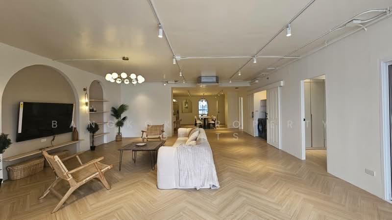 Las Colinas, Bangkok, Sukhumvit 21 Road, Khlongtoei Nua, Watthana, Bangkok, 4 Bedrooms, 200 sqm, Condo For Rent, by BANGKOK PROPERTY AGENTS, 500323508 - DDproperty.com