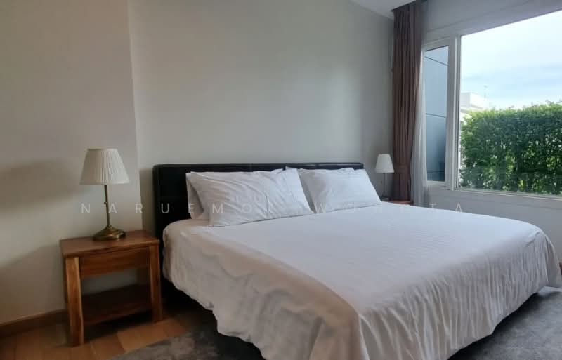 Siri At Sukhumvit, Bangkok, 902 Sukhumvit Road, Phra Kanong, Khlong Toei, Bangkok, 2 Bedrooms, 72 sqm, Condo For Rent, by Naruemol Wongta, 500323517 - DDproperty.com