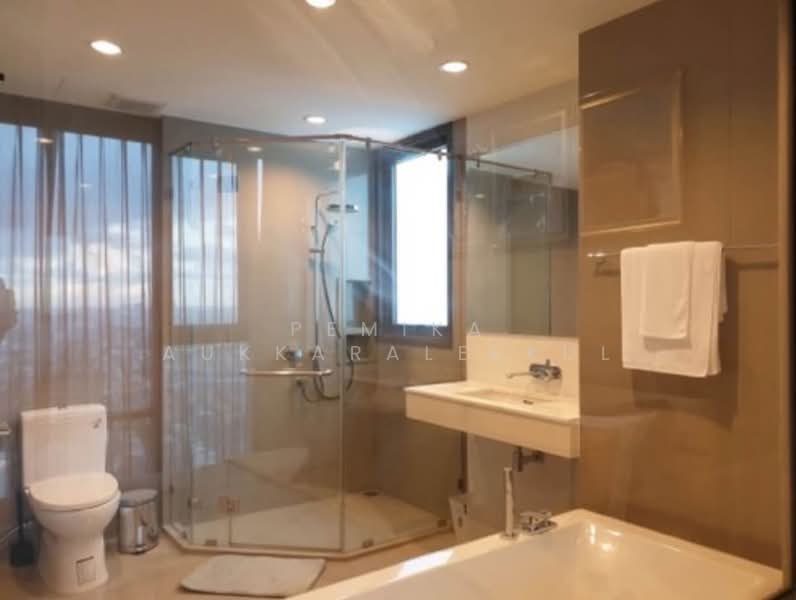 Rhythm Sukhumvit 42, Bangkok, Soi Sukhumvit 42, Sukhumvit Road, Phra Kanong, Khlong Toei, Bangkok, 2 Bedrooms, 78 sqm, Condo For Sale, by Pemika Aukkaraleekul, 500323536 - DDproperty.com
