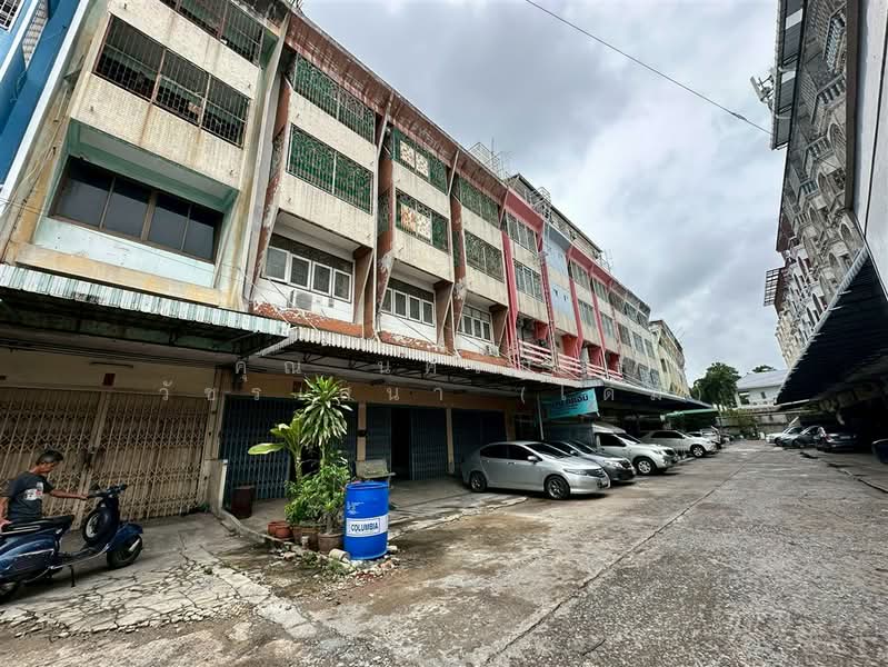 อาคารพาณิชย์ 4.5 ชั้น 53 ตร.ว. ใกล้ไอคอนสยาม ซอยเจริญนคร10 ถนนเจริญนคร, Bangkok, ถนนเจริญนคร, Khlong Ton Sai, Khlong San, Bangkok, , 250 sqm, Shophouse For Sale, by คุณ นครินทร์ วัชรเสนา (โดม), 500323542 - DDproperty.com