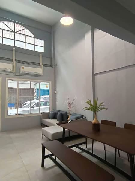 2-BR Semi-detached House, Bangkok, Bang Wa, Phasi Charoen, Bangkok, 2 Bedrooms, 180 sqm, Semi-Detached House (Twin House) For Rent, by Vichai Annavakulthorn, 500323569 - DDproperty.com