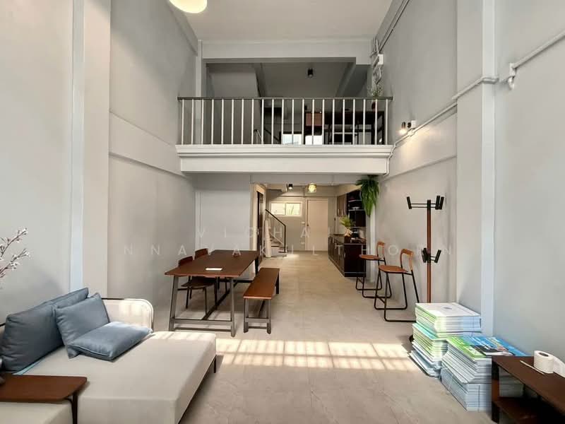 2-BR Semi-detached House, Bangkok, Bang Wa, Phasi Charoen, Bangkok, 2 Bedrooms, 180 sqm, Semi-Detached House (Twin House) For Rent, by Vichai Annavakulthorn, 500323569 - DDproperty.com