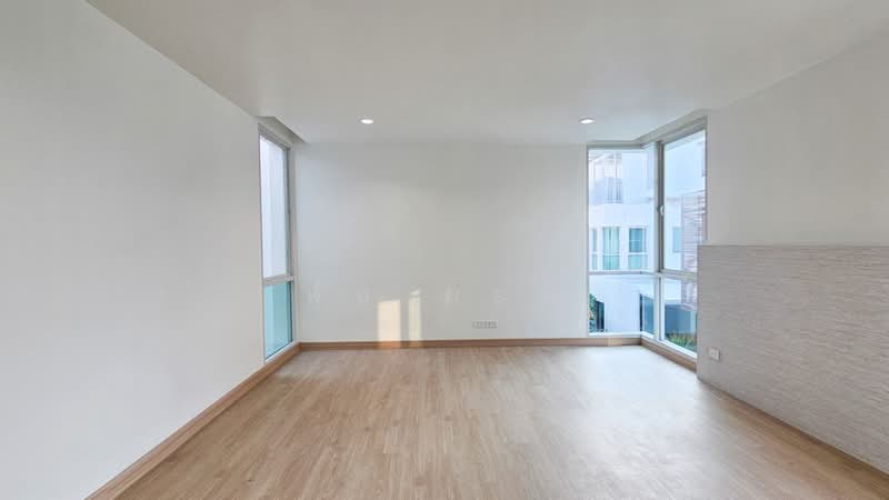 The Star Estate Pattanakarn 69, Bangkok, Soi Phatthanakan 69, Prawet, Bangkok, 5 Bedrooms, 500 sqm, Single Detached House For Sale, by พั้น HSH, 500323610 - DDproperty.com