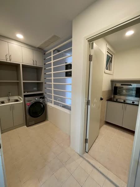 The Empire Place : ดิ เอ็มไพร์ เพลซ, กรุงเทพ, 88 ถนนนราธิวาสราชนครินทร์, ทุ่งมหาเมฆ, สาทร, กรุงเทพ, 183 ตร.ม., คอนโด ขาย, โดย Suchada Yodyiem, 500323613 - DDproperty.com
