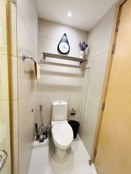 Siri At Sukhumvit, Bangkok, 902 Sukhumvit Road, Phra Kanong, Khlong Toei, Bangkok, 2 Bedrooms, 70 sqm, Condo For Rent, by Piyawan Maiyapan, 500323619 - DDproperty.com