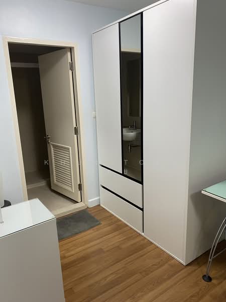The Clover Thonglor Residence, Bangkok, Soi Sukhumvit 55, Khlong Tan Nua, Watthana, Bangkok, 1 Bedroom, 36 sqm, Condo For Rent, by Khun Toey เตย, 500323649 - DDproperty.com