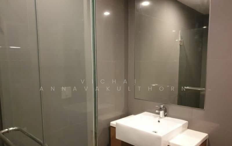 Noble Revo Silom, Bangkok, 88 Soi Surasak Surasak Road, Silom, Bang Rak, Bangkok, 1 Bedroom, 34 sqm, Condo For Rent, by Vichai Annavakulthorn, 500323652 - DDproperty.com