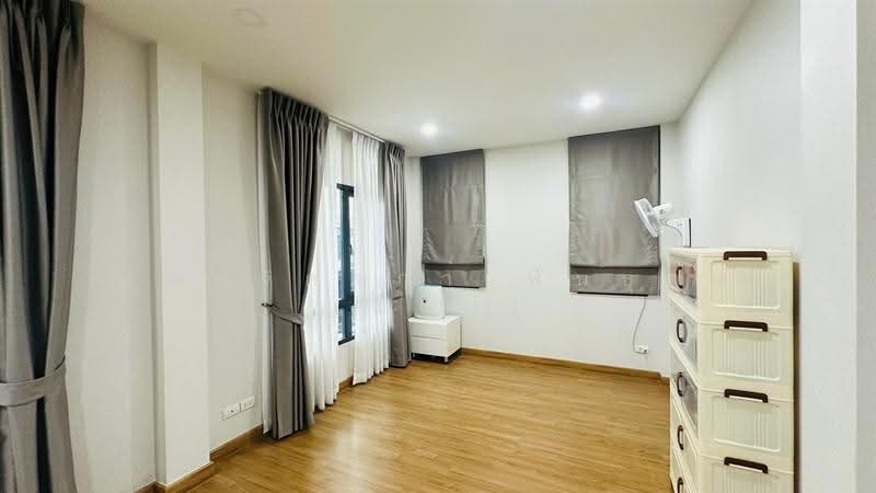Centro Bangna-Kingkaew, Samut Prakan, Rachathewa, Bang Plee, Samut Prakan, 3 Bedrooms, 154 sqm, Single Detached House For Sale, by คุณ จิดาภา พันธุกุล (แอม), 500323657 - DDproperty.com
