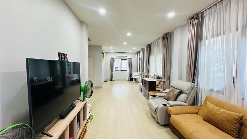Centro Bangna-Kingkaew, Samut Prakan, Rachathewa, Bang Plee, Samut Prakan, 3 Bedrooms, 154 sqm, Single Detached House For Sale, by คุณ จิดาภา พันธุกุล (แอม), 500323657 - DDproperty.com