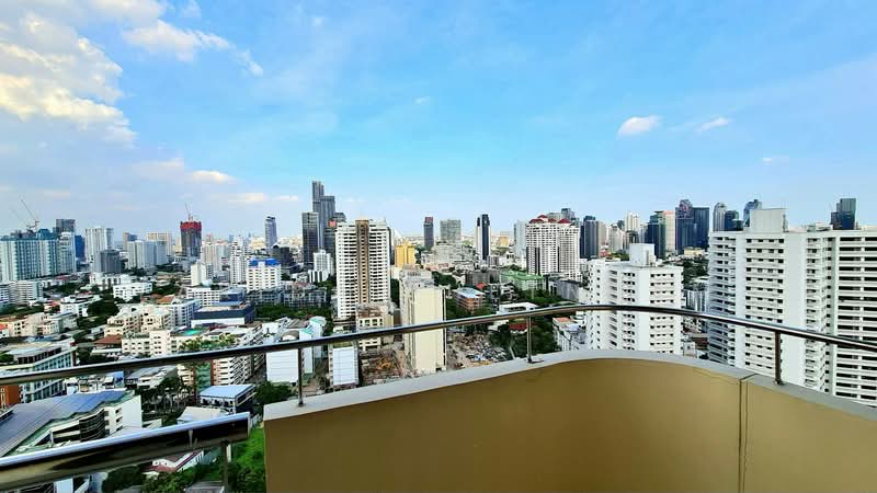 Piyathip Place, Bangkok, 24 Soi Prommitr, Khlong Tan Nua, Watthana, Bangkok, 4 Bedrooms, 375 sqm, Apartment For Rent, by Farida Phetnuam, 500323662 - DDproperty.com