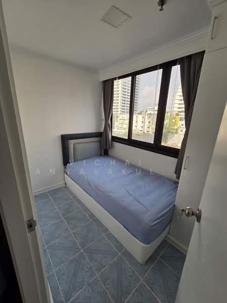 Baan Phrom Phong, Bangkok, Soi Sukhumvit 39, Khlong Tan Nua, Watthana, Bangkok, 2 Bedrooms, 133 sqm, Condo For Rent, by Vichai Annavakulthorn, 500323697 - DDproperty.com