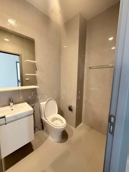 The Issara Sathorn : ดิ อิสสระ สาทร, Bangkok, ถนนจันทน์, Thung Maha Mek, Sathon, Bangkok, 3 Bedrooms, 188 sqm, Condo For Rent, by Vichai  Annavakulthorn, 500323704 - DDproperty.com