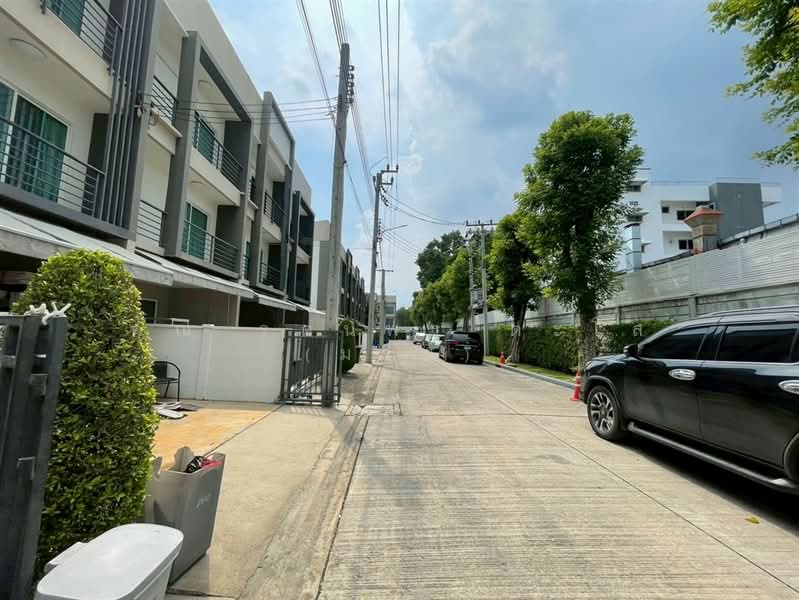Baan Klang Muang Sukhumvit 77, Bangkok, Soi On Nut 17, Suan Luang, Bangkok, 3 Bedrooms, 150 sqm, Townhouse For Sale, by คุณ รตนพร ตะโส (มาย), 500323710 - DDproperty.com