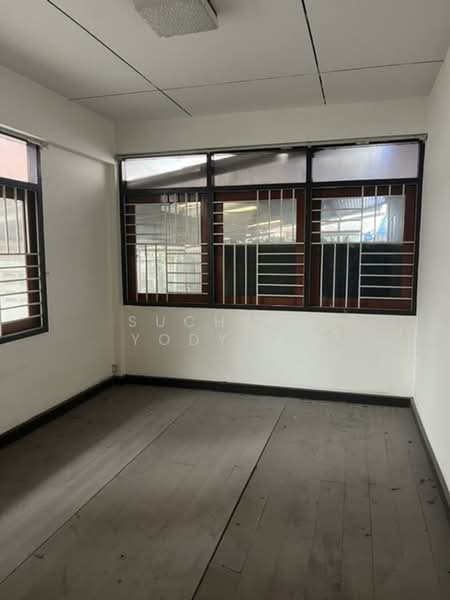 6-BR House, Bangkok, Wat Tha Pra, Bangkok Yai, Bangkok, 6 Bedrooms, 180 sqm, Single Detached House For Sale, by Suchada Yodyiem, 500323756 - DDproperty.com