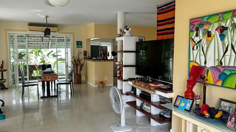 4-BR House, Bangkok, Praborommaharatchawang, Phra Nakhon, Bangkok, 4 Bedrooms, 325 sqm, Single Detached House For Sale, by Suchada Yodyiem, 500323816 - DDproperty.com