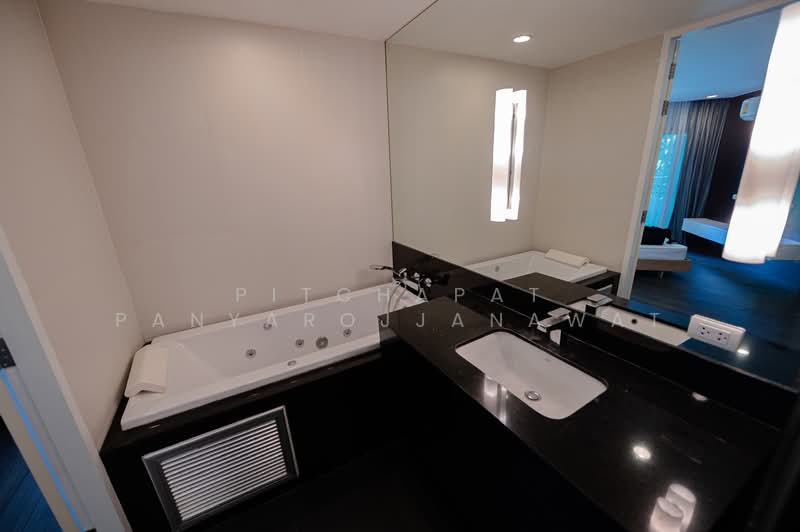 Belle Grand Rama 9, Bangkok, 131 Rama 9 Road, Huai Khwang, Bangkok, 4 Bedrooms, 204 sqm, Condo For Rent, by Pitchapat Panyarojjanawat, 500323820 - DDproperty.com