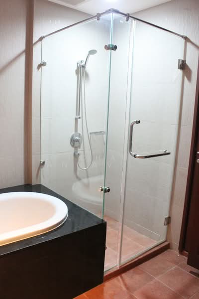 Baan Rajprasong, Bangkok, 3 Rajdamri Road, Lumphini, Pathum Wan, Bangkok, 1 Bedroom, 77 sqm, Condo For Rent, by Vichai  Annavakulthorn, 500323829 - DDproperty.com