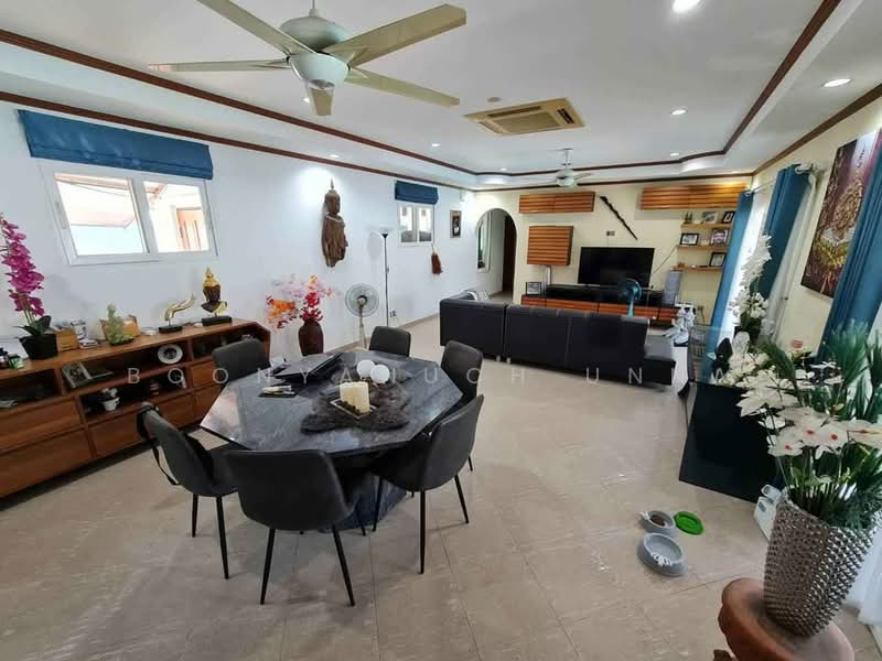 3-BR House, Chon Buri (Pattaya), Nong Pru, Bang Lamung (Pattaya), Chon Buri (Pattaya), 3 Bedrooms, 204 sqm, Single Detached House For Sale, by Boonyanuch Unna, 500323831 - DDproperty.com