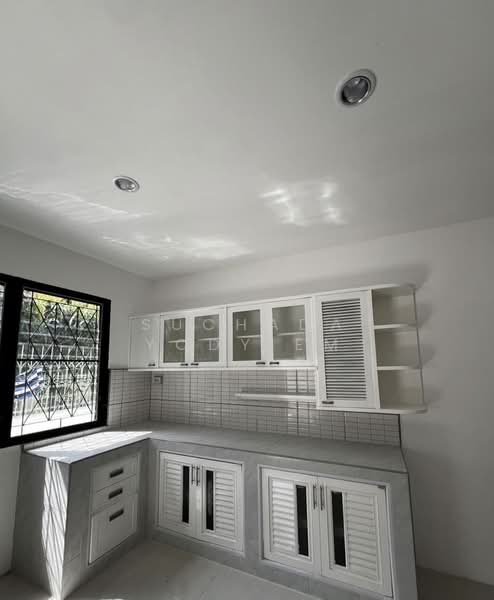 5-BR House, Bangkok, Phlapphla, Wang Thonglang, Bangkok, 5 Bedrooms, 400 sqm, Single Detached House For Sale, by Suchada Yodyiem, 500323835 - DDproperty.com