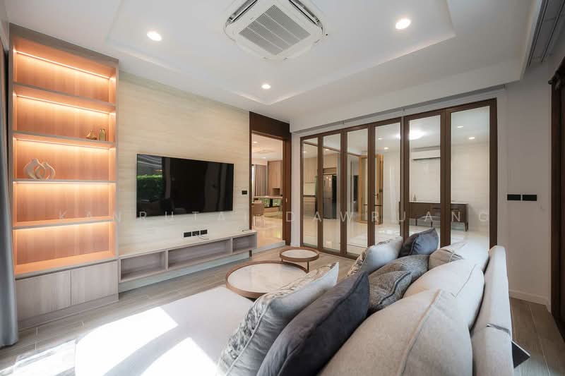 Burasiri Krungthep Kreetha, Bangkok, 95 Soi Pracha Ruam Chai, Hua Mak, Bang Kapi, Bangkok, 4 Bedrooms, 330 sqm, Single Detached House For Sale, by Kanrutai Dawruang, 500323899 - DDproperty.com