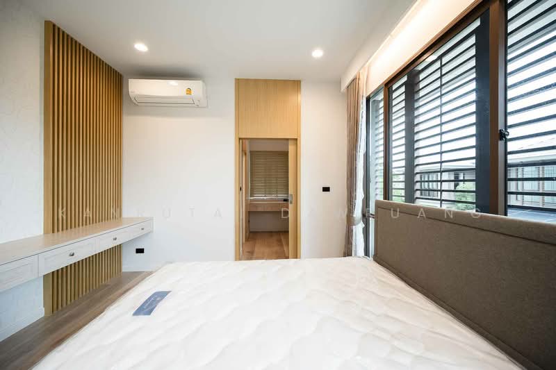 Burasiri Krungthep Kreetha, Bangkok, 95 Soi Pracha Ruam Chai, Hua Mak, Bang Kapi, Bangkok, 4 Bedrooms, 330 sqm, Single Detached House For Sale, by Kanrutai Dawruang, 500323899 - DDproperty.com