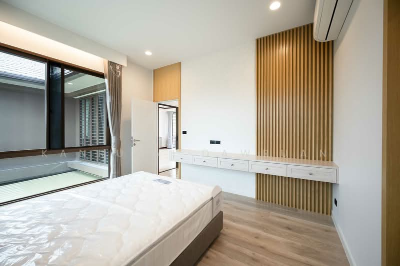 Burasiri Krungthep Kreetha, Bangkok, 95 Soi Pracha Ruam Chai, Hua Mak, Bang Kapi, Bangkok, 4 Bedrooms, 330 sqm, Single Detached House For Sale, by Kanrutai Dawruang, 500323899 - DDproperty.com