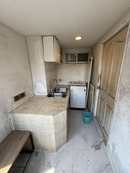 Lumpini Place Sathorn, Bangkok, 124 Naradhiwas Rajanagarindra Rd, Thung Wat Don, Sathon, Bangkok, 1 Bedroom, 30 sqm, Condo For Sale, by Property Expert, 500323947 - DDproperty.com
