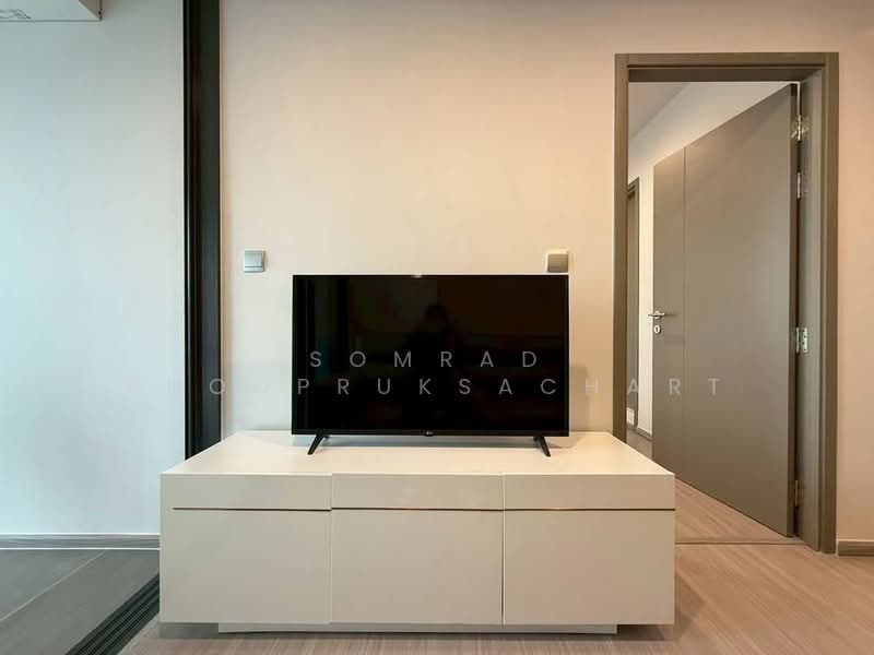 Life Asoke Hype, Bangkok, 339 Chaturathit Rd, Makkasan, Ratchathewi, Bangkok, 2 Bedrooms, 41 sqm, Condo For Rent, by Somrad Phoopruksachart, 500323960 - DDproperty.com