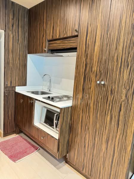 Life @ Ratchada-Suthisan, Bangkok, Ratchadapisek Road, Samsen Nok, Huai Khwang, Bangkok, 1 Bedroom, 60 sqm, Condo For Rent, by Somrad Phoopruksachart, 500323986 - DDproperty.com
