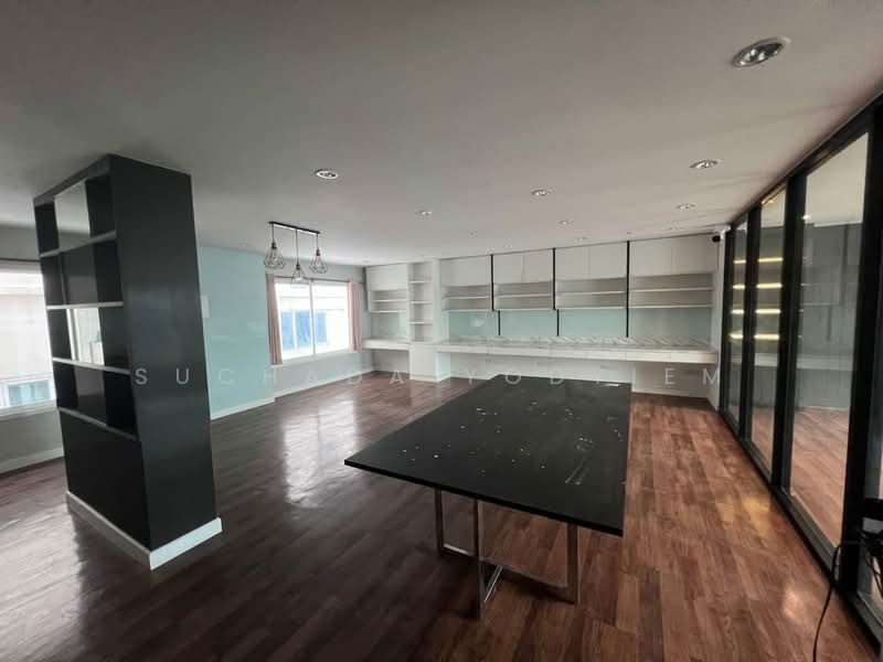 3-BR Townhouse, Bangkok, Saphan Song, Wang Thonglang, Bangkok, 3 Bedrooms, 204 sqm, Townhouse For Sale, by Suchada Yodyiem, 500324005 - DDproperty.com