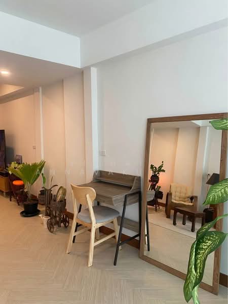 2-BR Townhouse, Bangkok, Bang Chak, Phra Khanong, Bangkok, 2 Bedrooms, 93 sqm, Townhouse For Rent, by Vichai Annavakulthorn, 500324078 - DDproperty.com