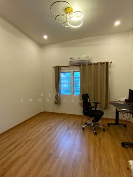 2-BR Townhouse, Bangkok, Bang Chak, Phra Khanong, Bangkok, 2 Bedrooms, 93 sqm, Townhouse For Rent, by Vichai Annavakulthorn, 500324078 - DDproperty.com