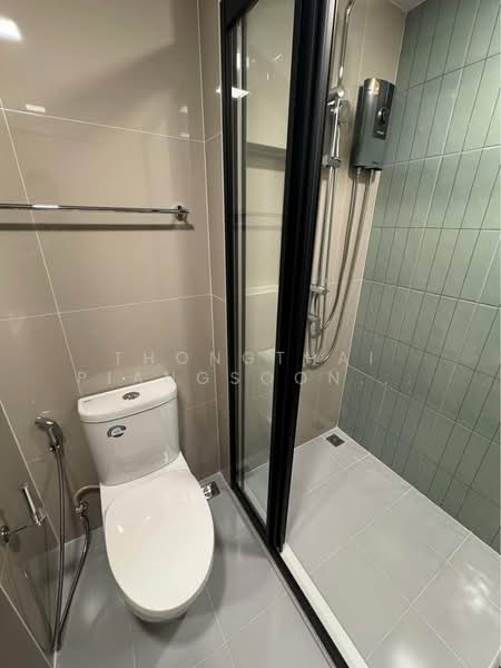 FLO by Sansiri, Bangkok, Somdet Chaopraya Road, Khlong San, Bangkok, 2 Bedrooms, 43 sqm, Condo For Rent, by Thongthai Piangsoonthron, 500324175 - DDproperty.com