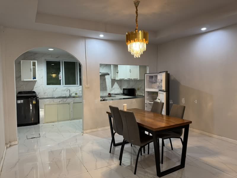 Baan Rangsiya Punnavithi, Bangkok, Bang Chak, Phra Khanong, Bangkok, 2 Bedrooms, 150 sqm, Townhouse For Rent, by Kanokwan Klakhaeng, 500324205 - DDproperty.com