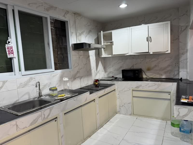 Baan Rangsiya Punnavithi, Bangkok, Bang Chak, Phra Khanong, Bangkok, 2 Bedrooms, 150 sqm, Townhouse For Rent, by Kanokwan Klakhaeng, 500324205 - DDproperty.com
