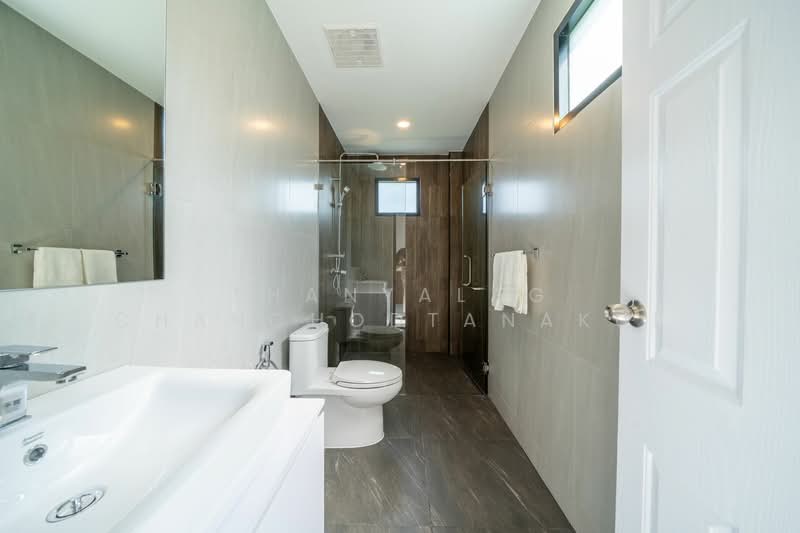 6-BR House, Chon Buri (Pattaya), Nong Pru, Bang Lamung (Pattaya), Chon Buri (Pattaya), 6 Bedrooms, 320 sqm, Single Detached House For Sale, by Thanyalag Chanchodtanakul, 500324325 - DDproperty.com