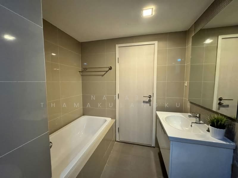 Maestro 39, Bangkok, Sukhumvit Road, Khlong Tan Nua, Watthana, Bangkok, 2 Bedrooms, 51 sqm, Condo For Rent, by Napat Thamakulangkul, 500324348 - DDproperty.com