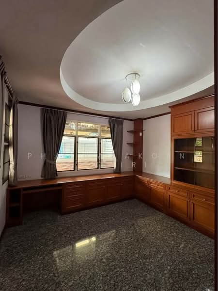 4-BR House, Bangkok, Bang Na Tai, Bang Na, Bangkok, 4 Bedrooms, 350 sqm, Single Detached House For Rent, by Phacharakorn Anusiri, 500324363 - DDproperty.com