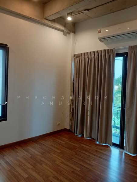 5-BR Townhouse, Bangkok, Phlapphla, Wang Thonglang, Bangkok, 5 Bedrooms, 1,000 sqm, Townhouse For Rent, by Phacharakorn Anusiri, 500324378 - DDproperty.com