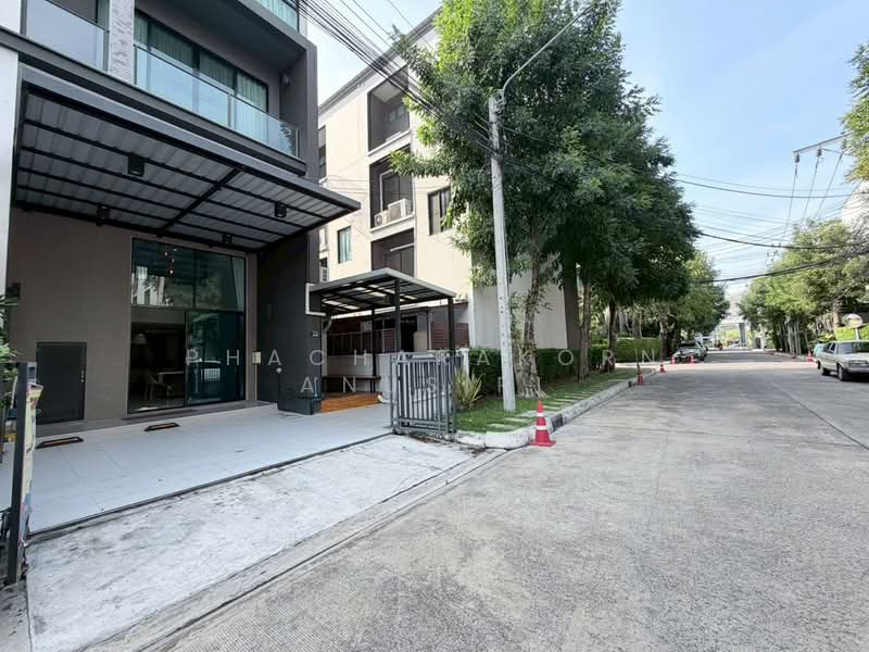 undefined, กรุงเทพ, ตลาดบางเขน, หลักสี่, กรุงเทพ, 114 ตร.ม., ทาวน์เฮ้าส์ ขาย, โดย Phacharakorn Anusiri, 500324434 - DDproperty.com