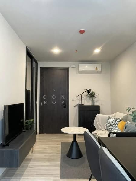 XT Huaikhwang, Bangkok, 244 Ratchadaphisek Road, Huai Khwang, Bangkok, 1 Bedroom, 36 sqm, Condo For Rent, by Connex Property, 500324436 - DDproperty.com