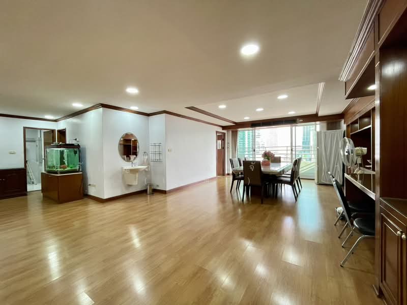 Wattana Heights, Bangkok, Sukhumvit Road, Khlongtoei Nua, Watthana, Bangkok, 3 Bedrooms, 336 sqm, Condo For Sale, by สุกัญญา เทพจันทรา (เบตตี้), 500324439 - DDproperty.com