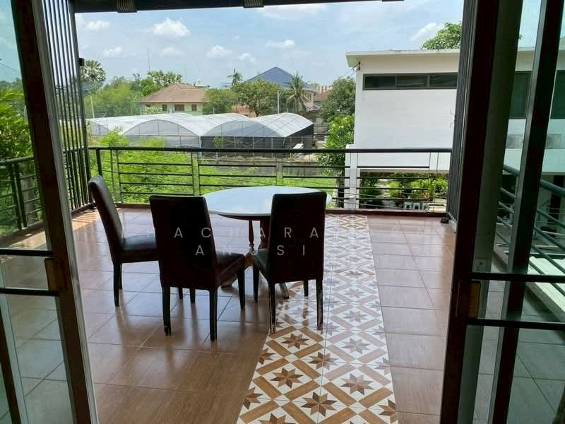 4-BR House, Bangkok, Lat Yao, Chatuchak, Bangkok, 4 Bedrooms, 400 sqm, Single Detached House For Rent, by Phacharakorn Anusiri, 500324456 - DDproperty.com