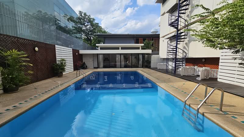 TPJ Condominium, Bangkok, 207 1 Sukhumvit Road, Khlong Tan Nua, Watthana, Bangkok, 5 Bedrooms, 341 sqm, Condo For Sale, by ณัฐพัชร์ โชติอัครสินทบ, 500324465 - DDproperty.com