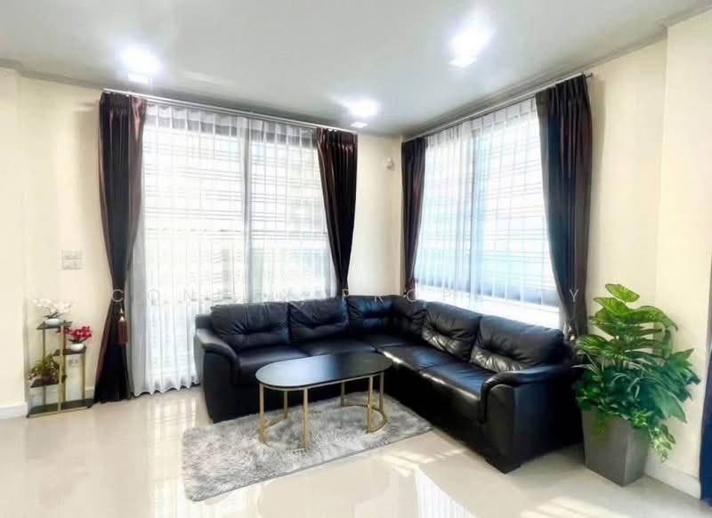 Villa Asiatic : วิลล่า เอเซียติค, ชลบุรี, 122 Moo 7, หนองปลาไหล, บางละมุง, ชลบุรี, 250 ตร.ม., วิลล่า ให้เช่า, โดย Connex Property, 500324531 - DDproperty.com