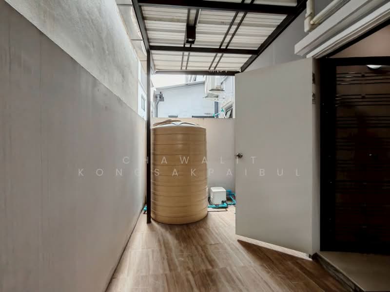 The Connect UP 3 Ladprao 126 : เดอะ คอนเนค อัพ 3 ลาดพร้าว 126, กรุงเทพ, ซอยลาดพร้าว 126 ถนนลาดพร้าว, พลับพลา, วังทองหลาง, กรุงเทพ, 200 ตร.ม., ทาวน์เฮ้าส์ ขาย, โดย CHAWALIT KONGSAKPAIBUL, 500324555 - DDproperty.com