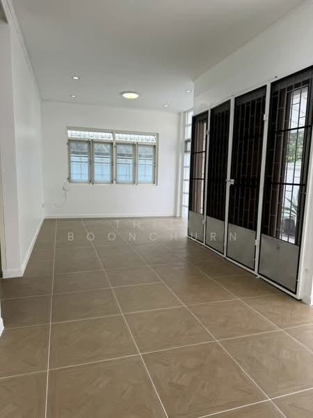 บ้านเดี่ยว 3 ห้องนอน ใกล้ BTS ทองหล่อ, กรุงเทพ, คลองตันเหนือ, วัฒนา, กรุงเทพ, 160 ตร.ม., บ้านเดี่ยว ให้เช่า, โดย Thiti Boonchurn, 500324592 - DDproperty.com